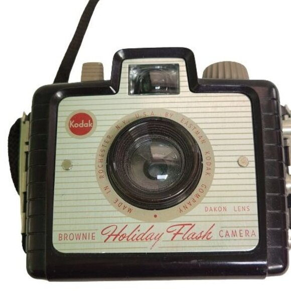 Eastman Kodak Vintage 60s Brownie Holiday Flash Camera - Picture 1 of 4